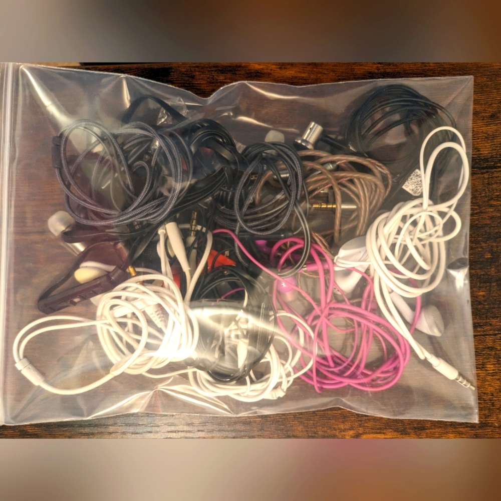 Earphone